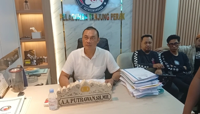 Nelayan Tambak Wedi Nyambi Jadi Bandar Sabu, Diringkus Polisi di Bawah Jembatan Suramadu​